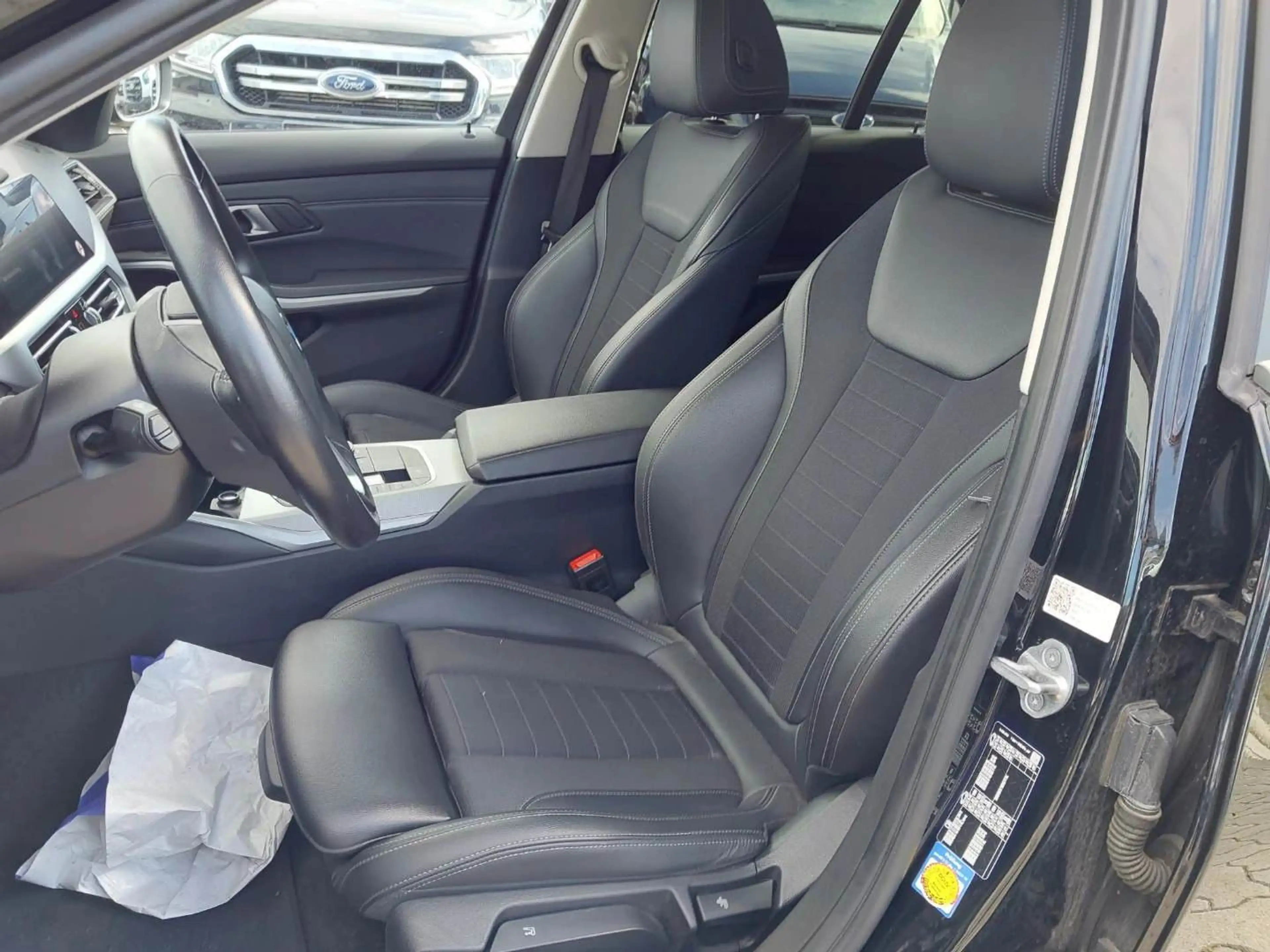 BMW 320 d Touring*LC-Prof,LED,Sportsitze,DAB,1te Hd. — photo 3