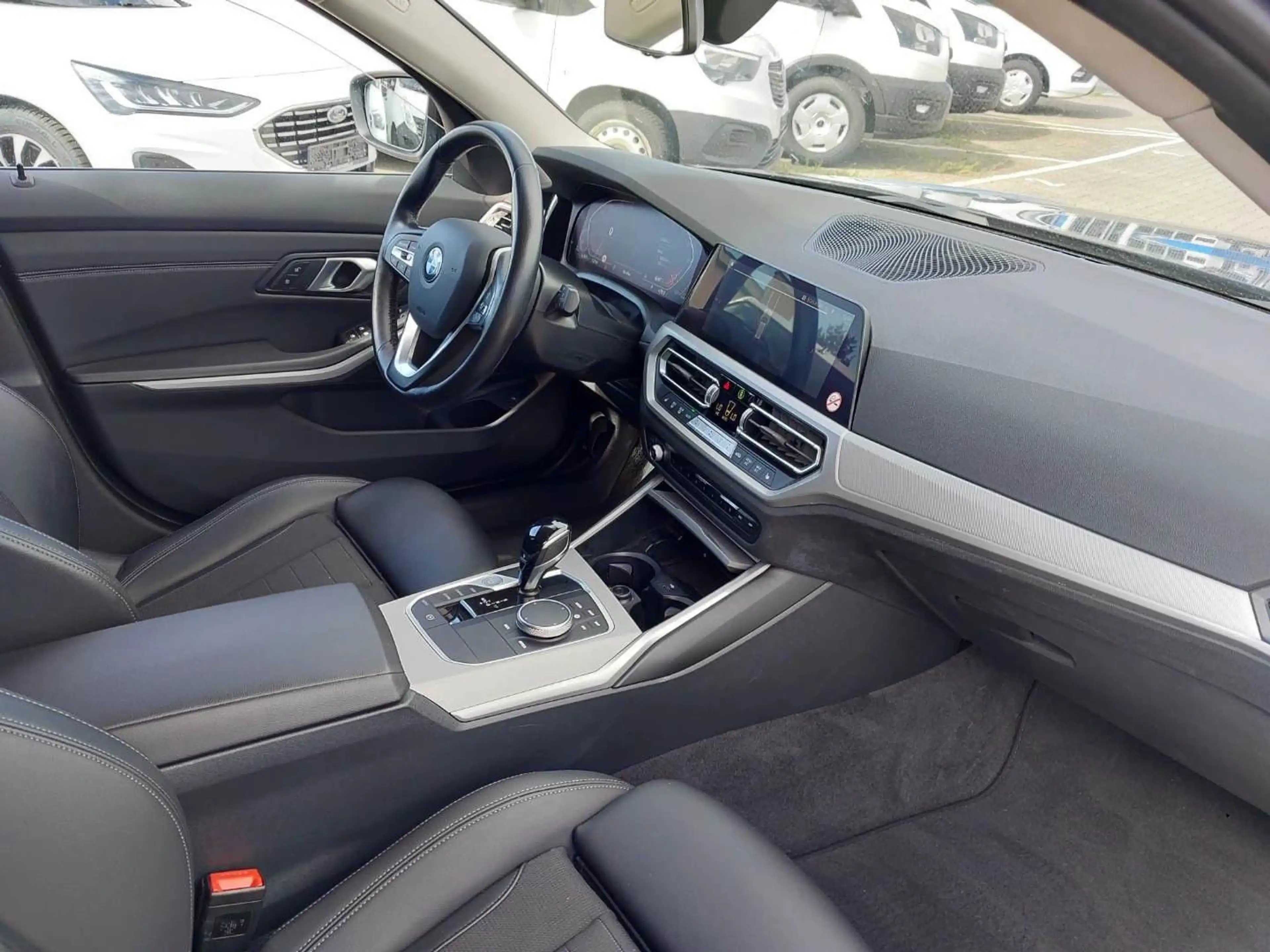 BMW 320 d Touring*LC-Prof,LED,Sportsitze,DAB,1te Hd. — photo 7