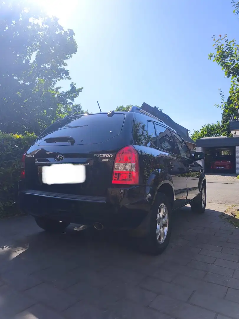 Hyundai TUCSON 2.0 2WD GLS - 2