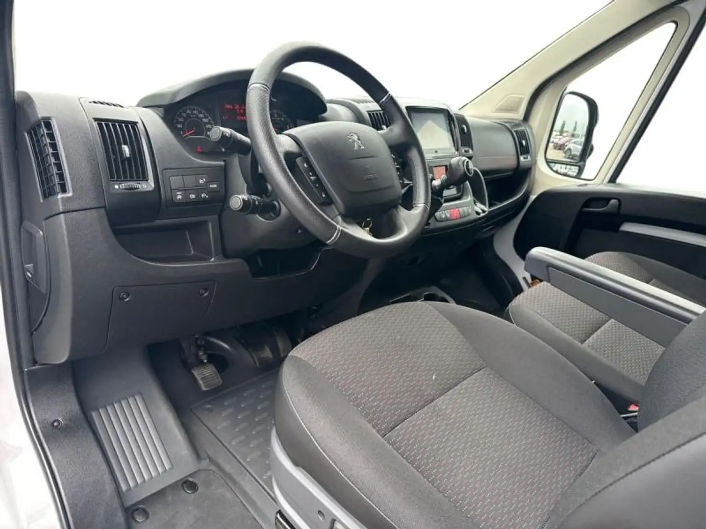 Peugeot Boxer L2H2 3.5 Maxi 140ch BlueHDi S\u0026S Blanc - 2