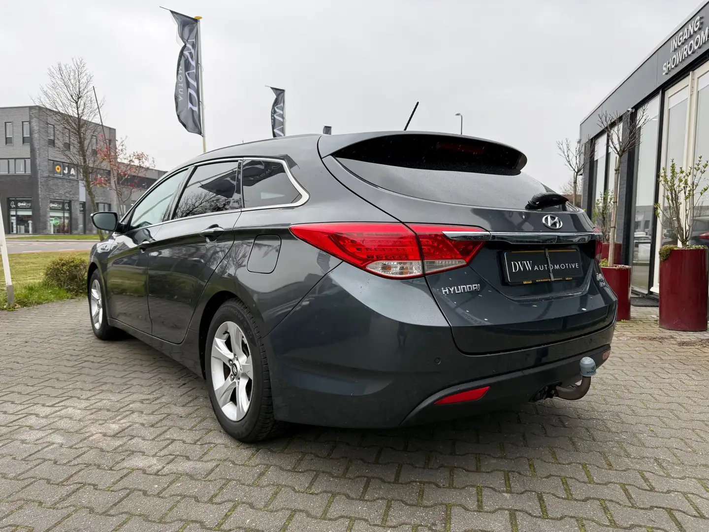 Hyundai i40 Wagon 1.6 GDI Blue Business Edition Gris - 2