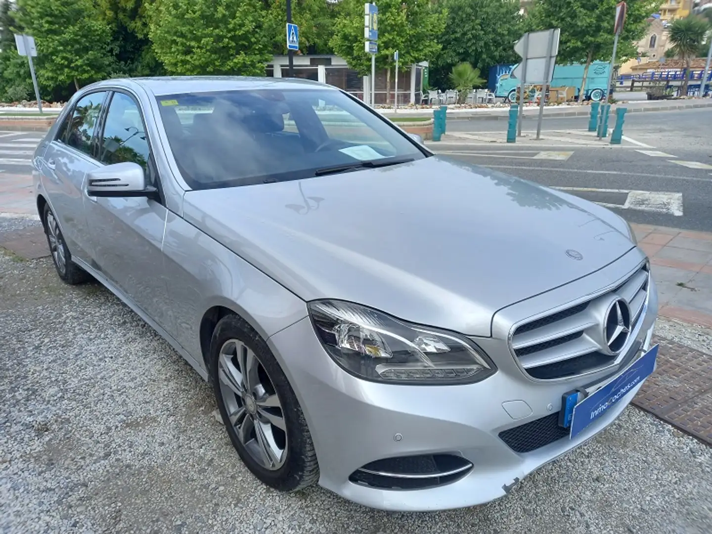 Mercedes-Benz E 220 BT Elegance 4M 7G Tronic Plus Gris - 1
