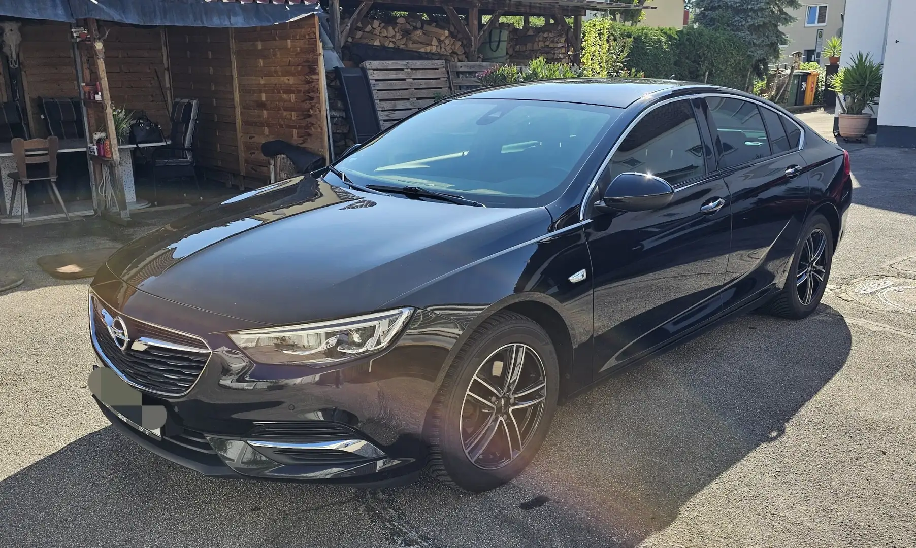 Opel Insignia Grand Sport 1.6 Diesel Automatik Innovation Schwarz - 2