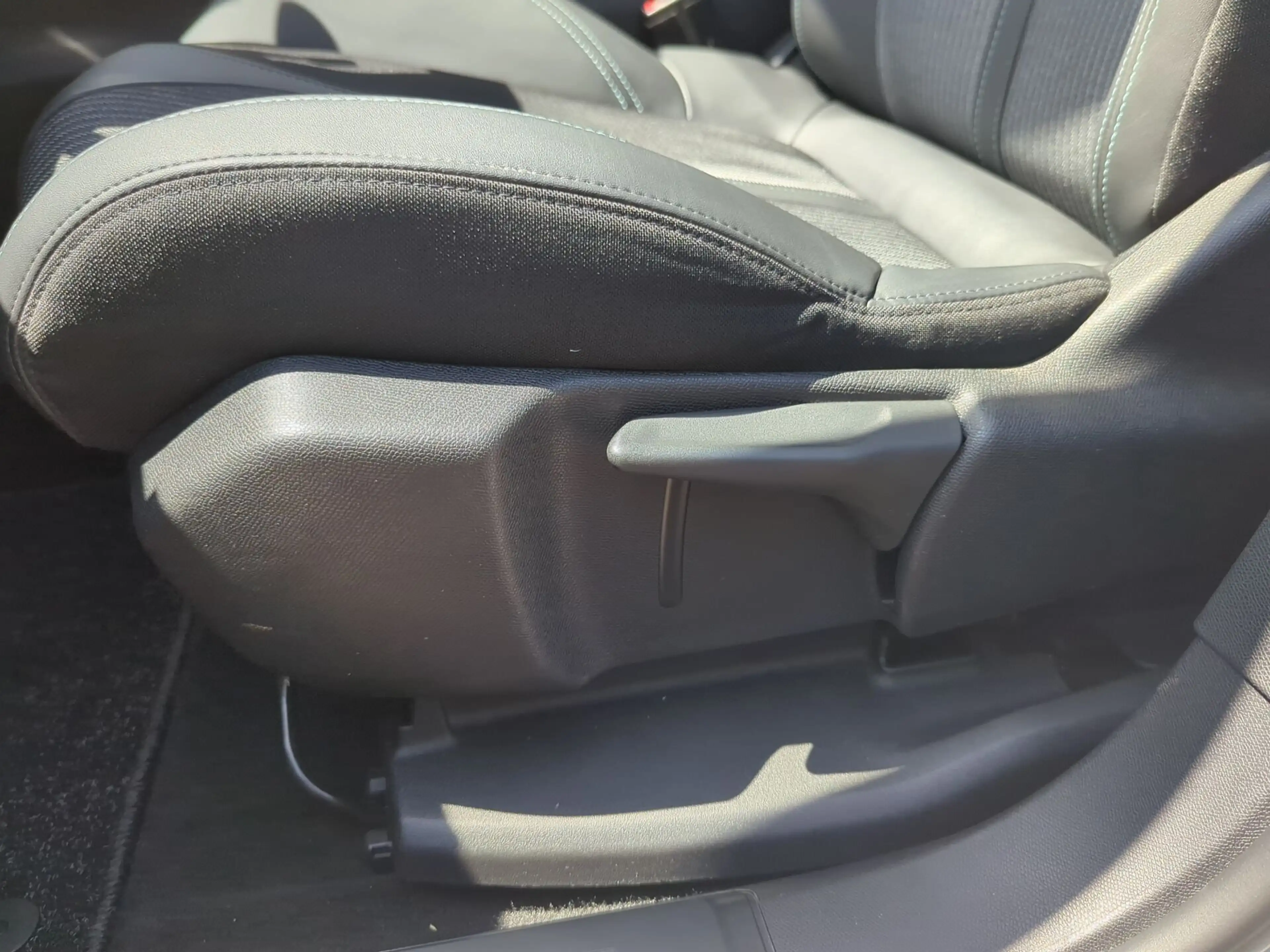 Peugeot Others 3008 Hybrid4 300 e-EAT8 Allure Pack AHK Navi — photo 7