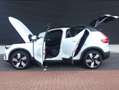Volvo XC40 Recharge Ultimate 70 kWh | Pano/schuif/kantel dak Wit - thumbnail 4