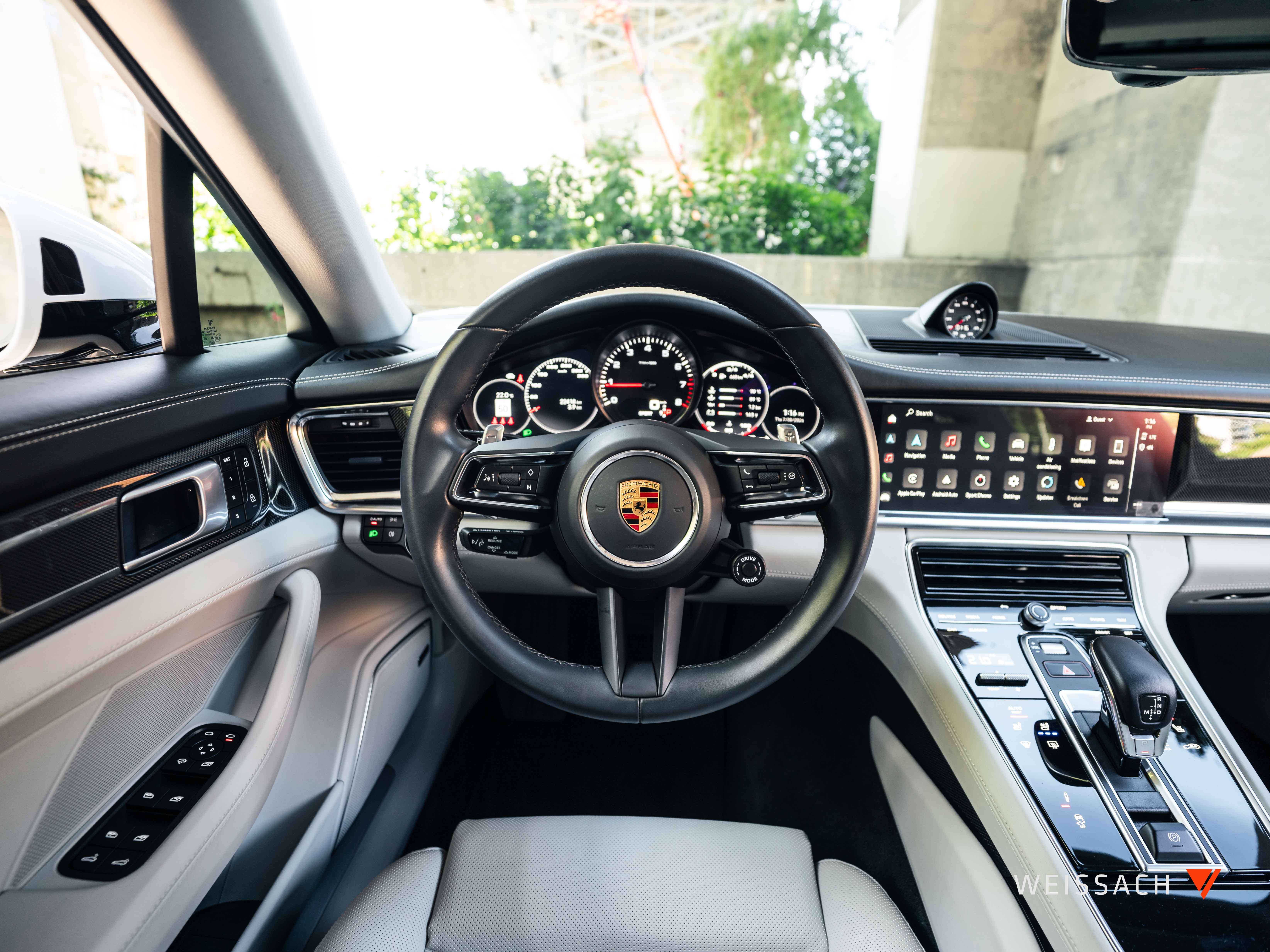 2022 Porsche Panamera