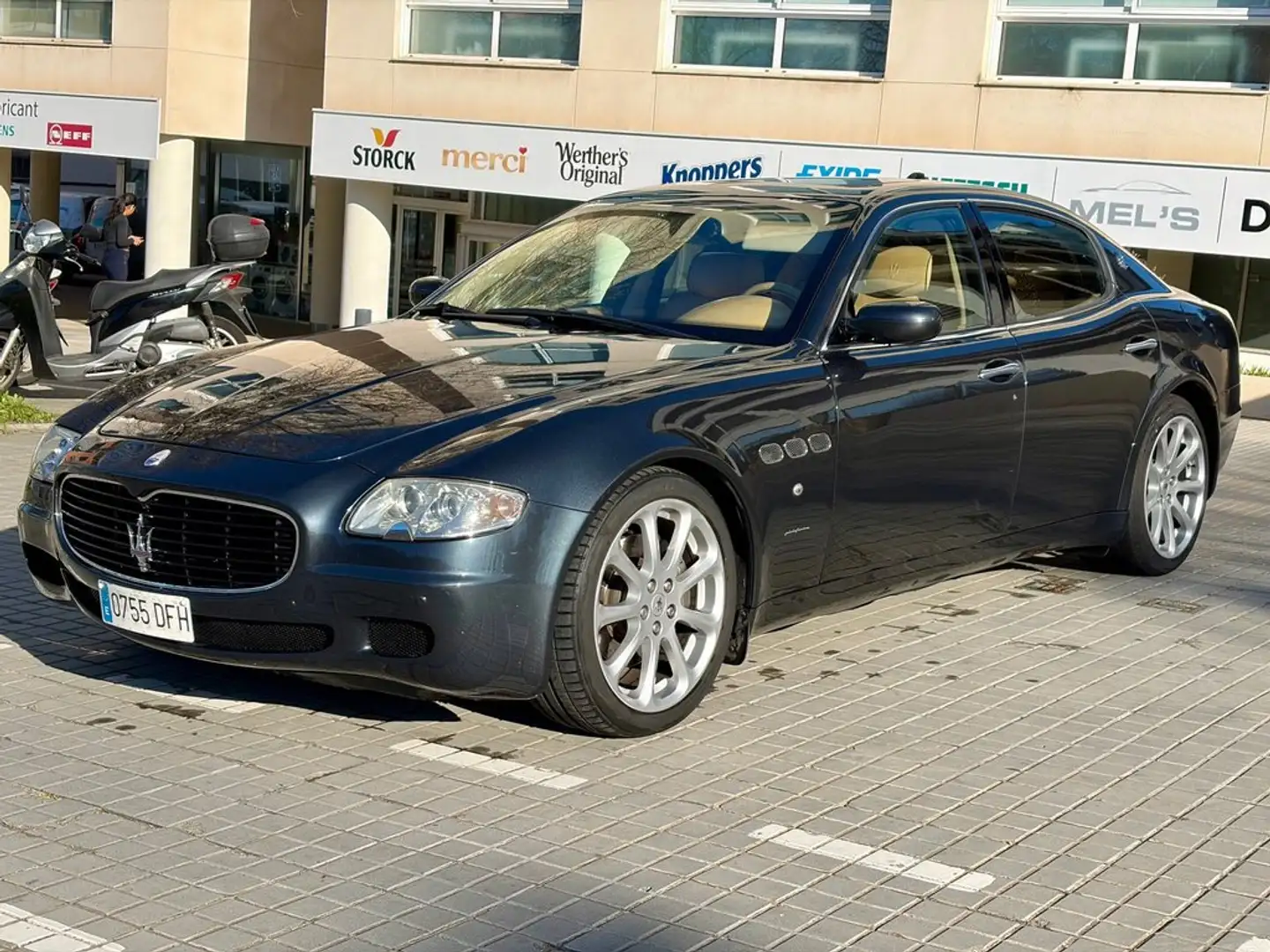 Maserati Quattroporte 4.2 Duoselect Negro - 2