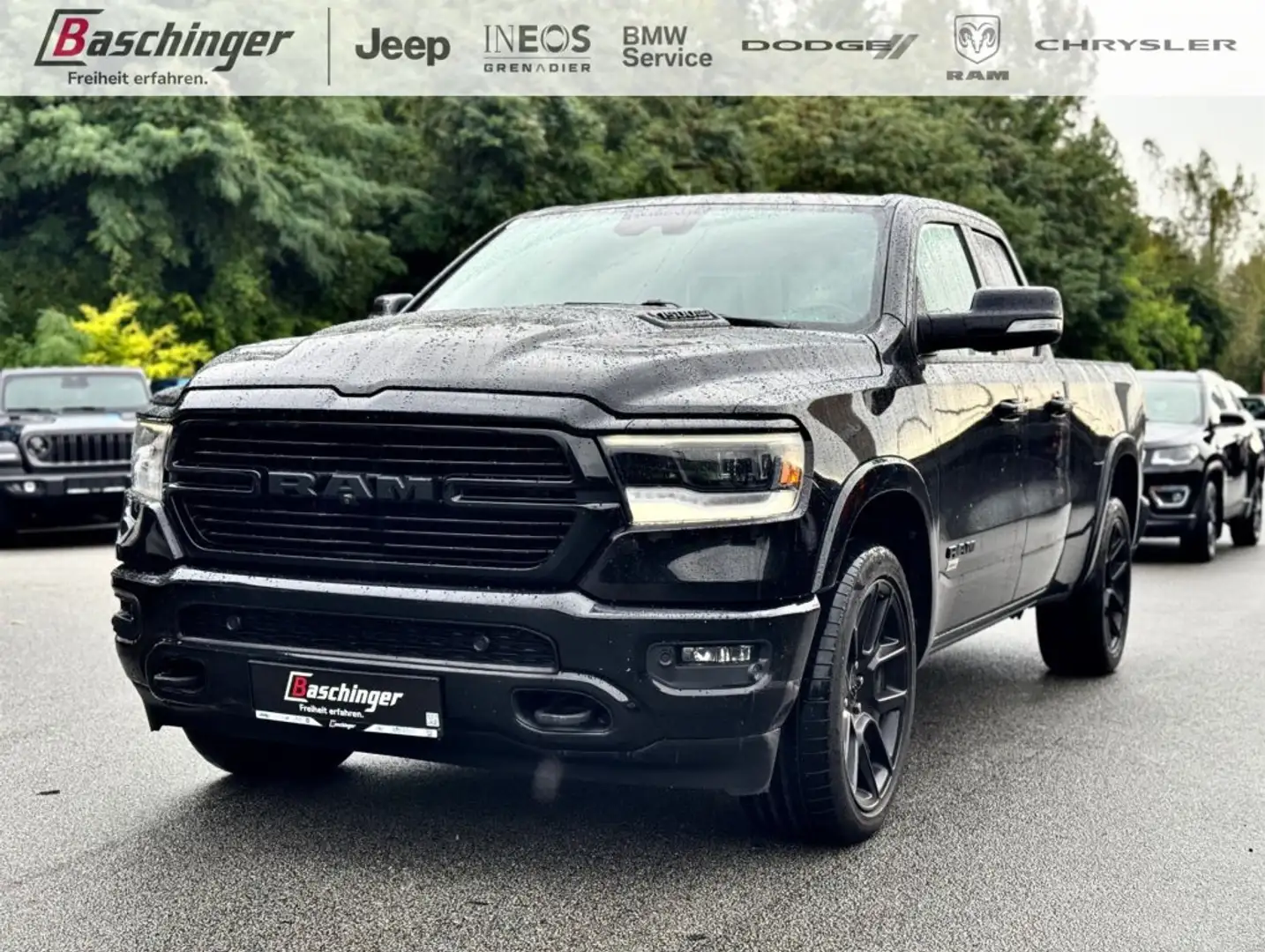 Dodge RAM LKW Quad Cab 5,7 Laramie Night Edition Noir - 1