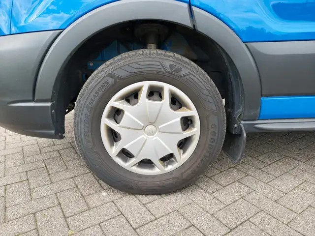 Ford Transit view 21