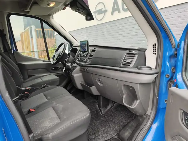 Ford Transit view 6