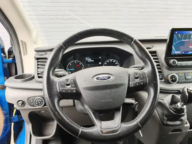 Ford Transit view 25