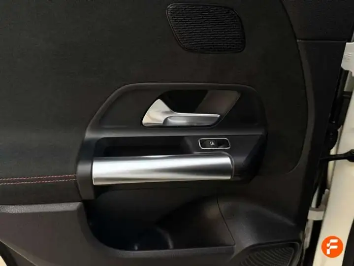 Mercedes-Benz GLA 2022, foto 17