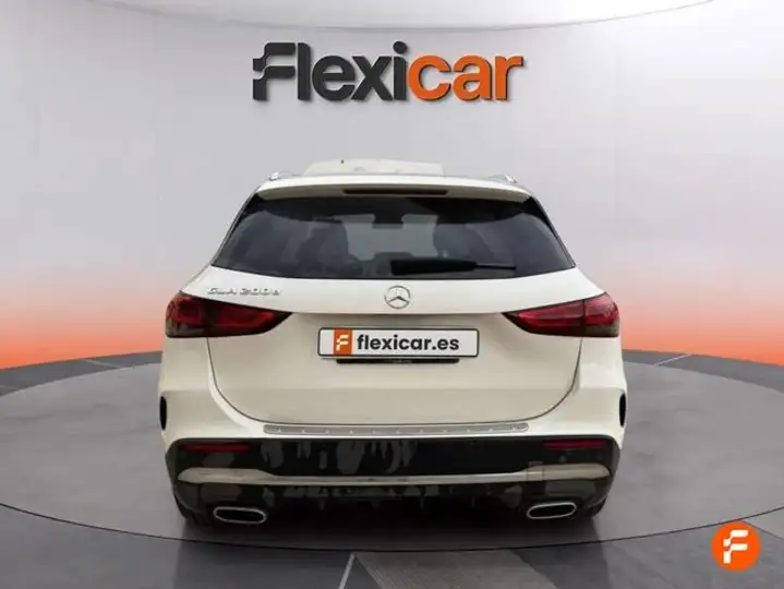 Mercedes-Benz GLA 2022, foto 26