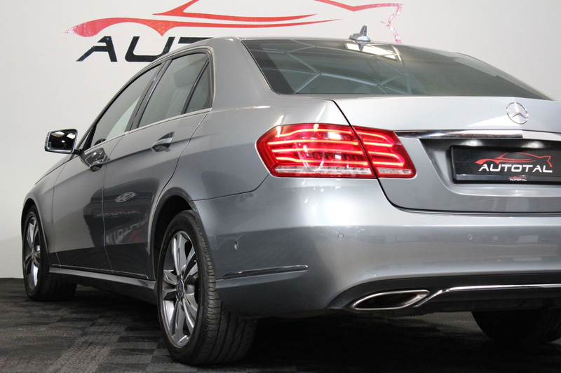 Mercedes-Benz E 200 *Limousine*Automatik*LED*Leder*Ambiente* — photo 17