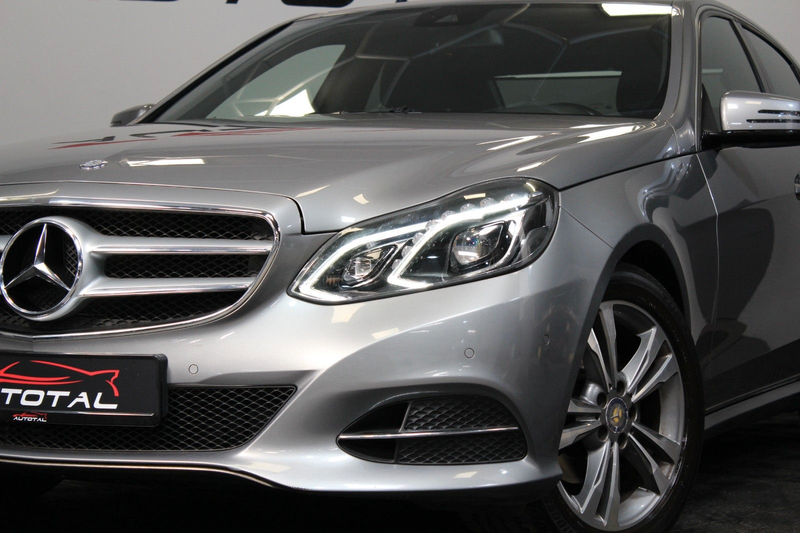 Mercedes-Benz E 200 *Limousine*Automatik*LED*Leder*Ambiente* — photo 4