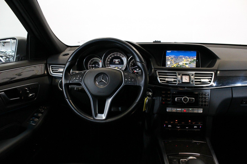 Mercedes-Benz E 200 *Limousine*Automatik*LED*Leder*Ambiente* — photo 27