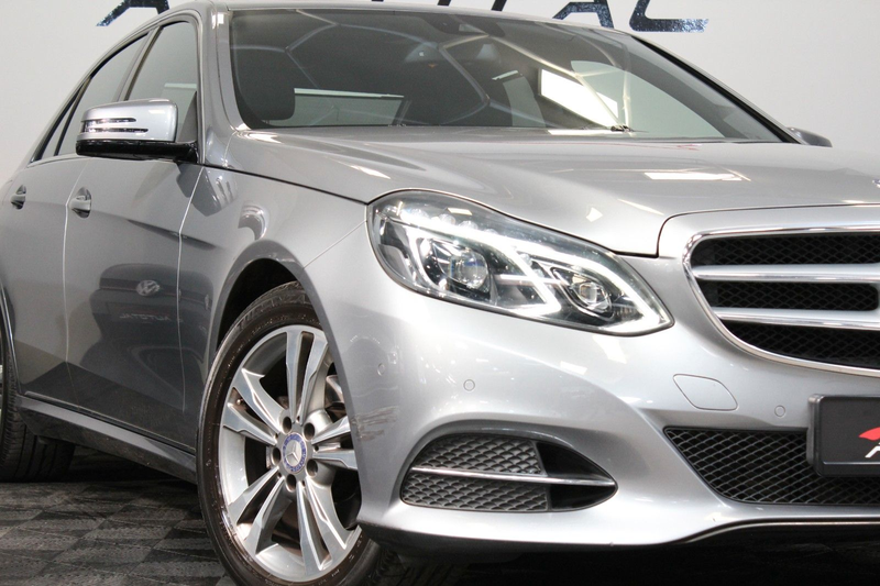 Mercedes-Benz E 200 *Limousine*Automatik*LED*Leder*Ambiente* — photo 9