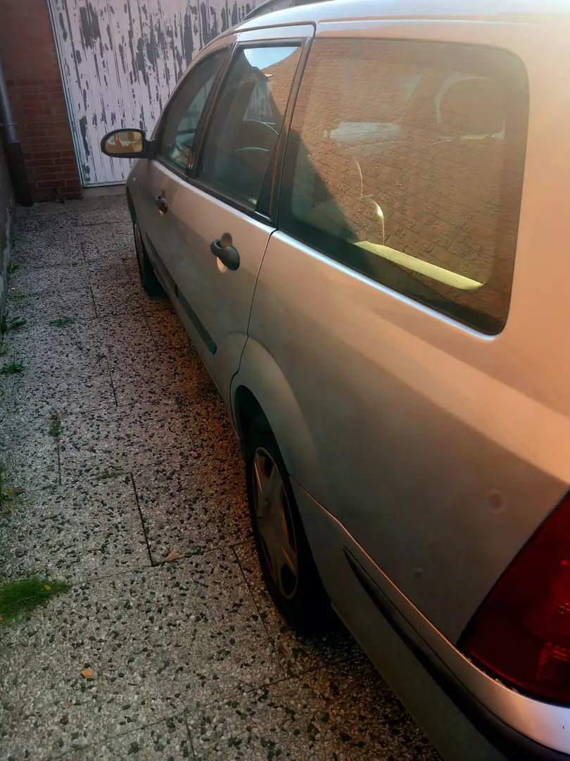 Ford Focus Focus Turnier Turnier Ghia Silber - 2