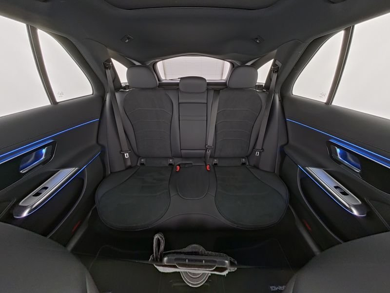 Mercedes-Benz E 220 T d AMG Advanced+NIGHT+PANO+AHK+DISTRONIC+ — photo 7