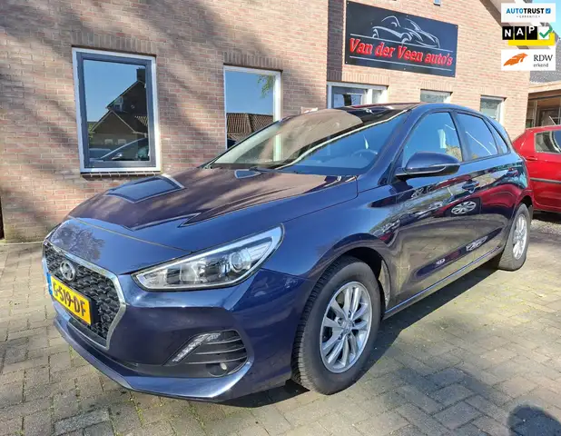 Hyundai i30 1.0 T-GDI Comfort. Zeer netjes en luxe o.a: Navi,