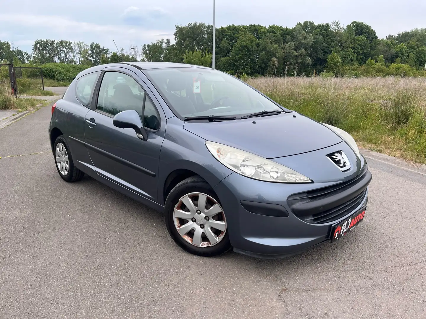Peugeot 207 1.4i Trendy - 1
