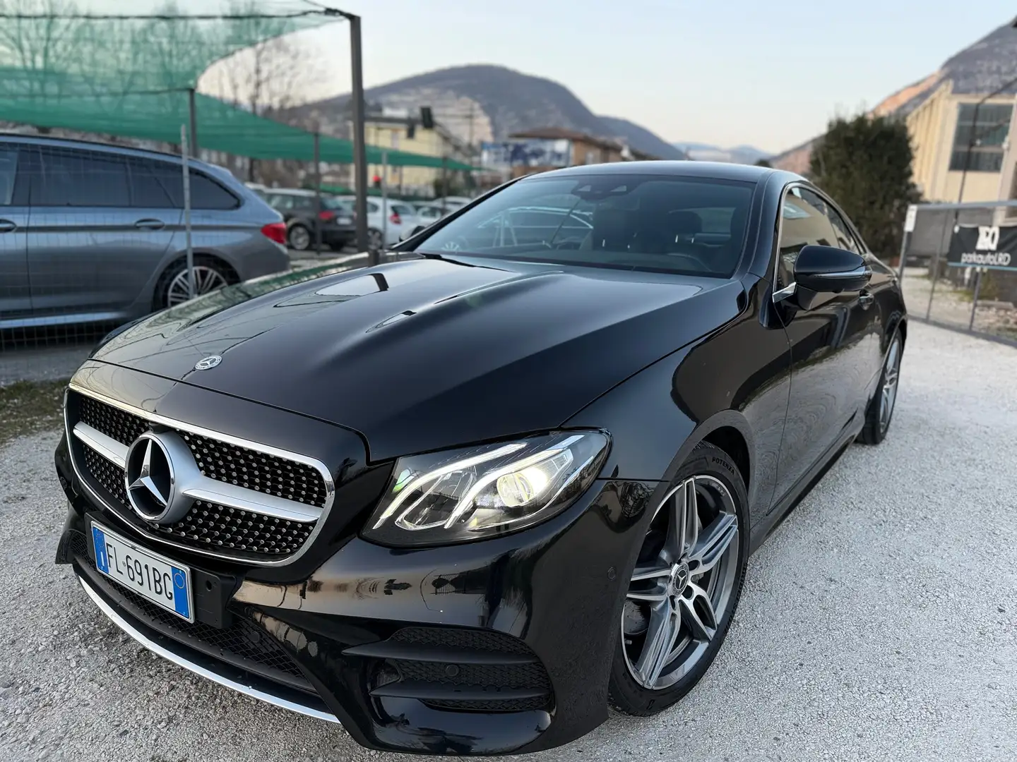 Mercedes-Benz E 220 E Coupe 220 d Premium AMG Led+Navi+Pelle Full Top Noir - 1