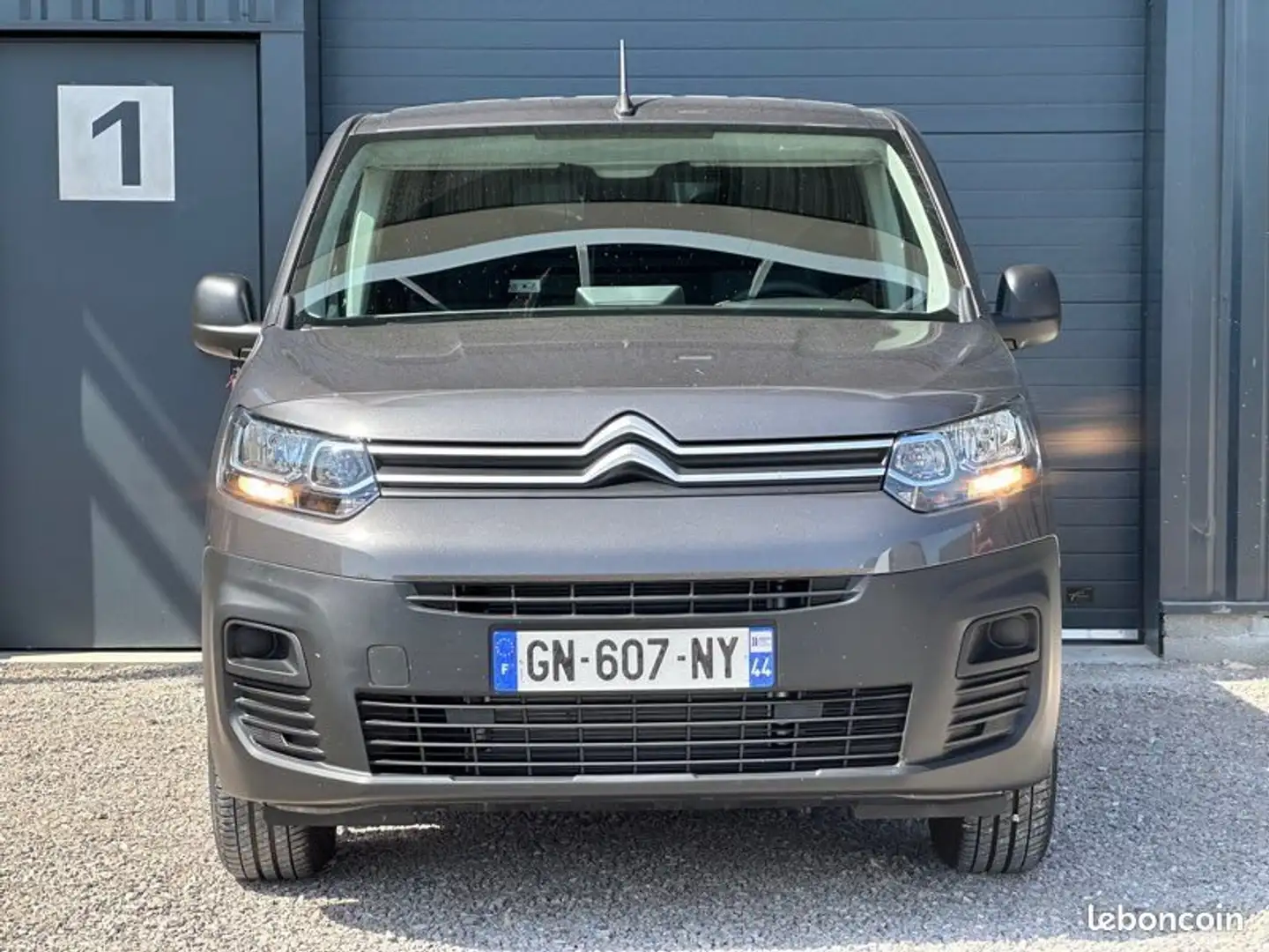 Citroen Berlingo Van Taille XL 750kg Batterie 50 kWh 136 ch TVA Grijs - 2