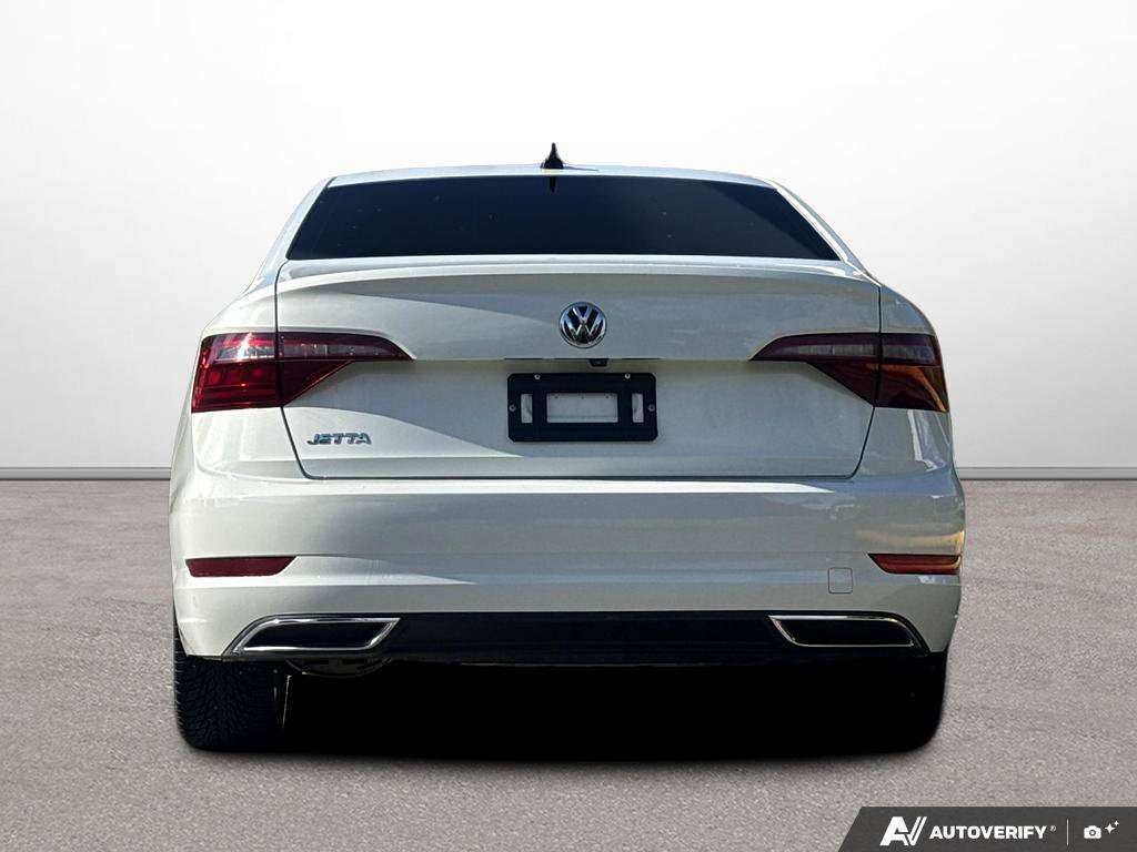 2021 Volkswagen Jetta Highline White — снимка 1