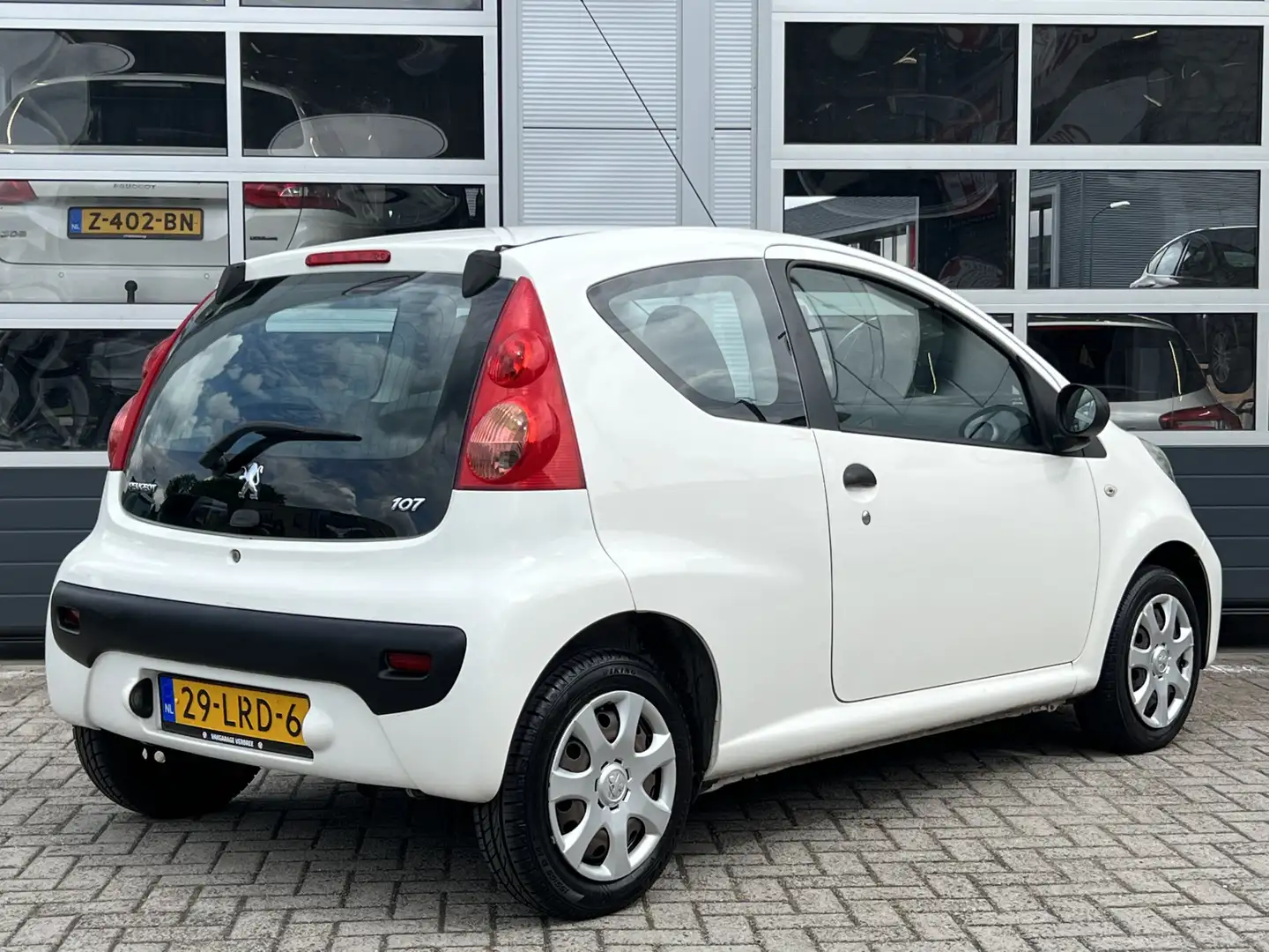 Peugeot 107 1.0-12V XR | MEENEEMPRIJS inclusief APK tot 12-07- Wit - 2