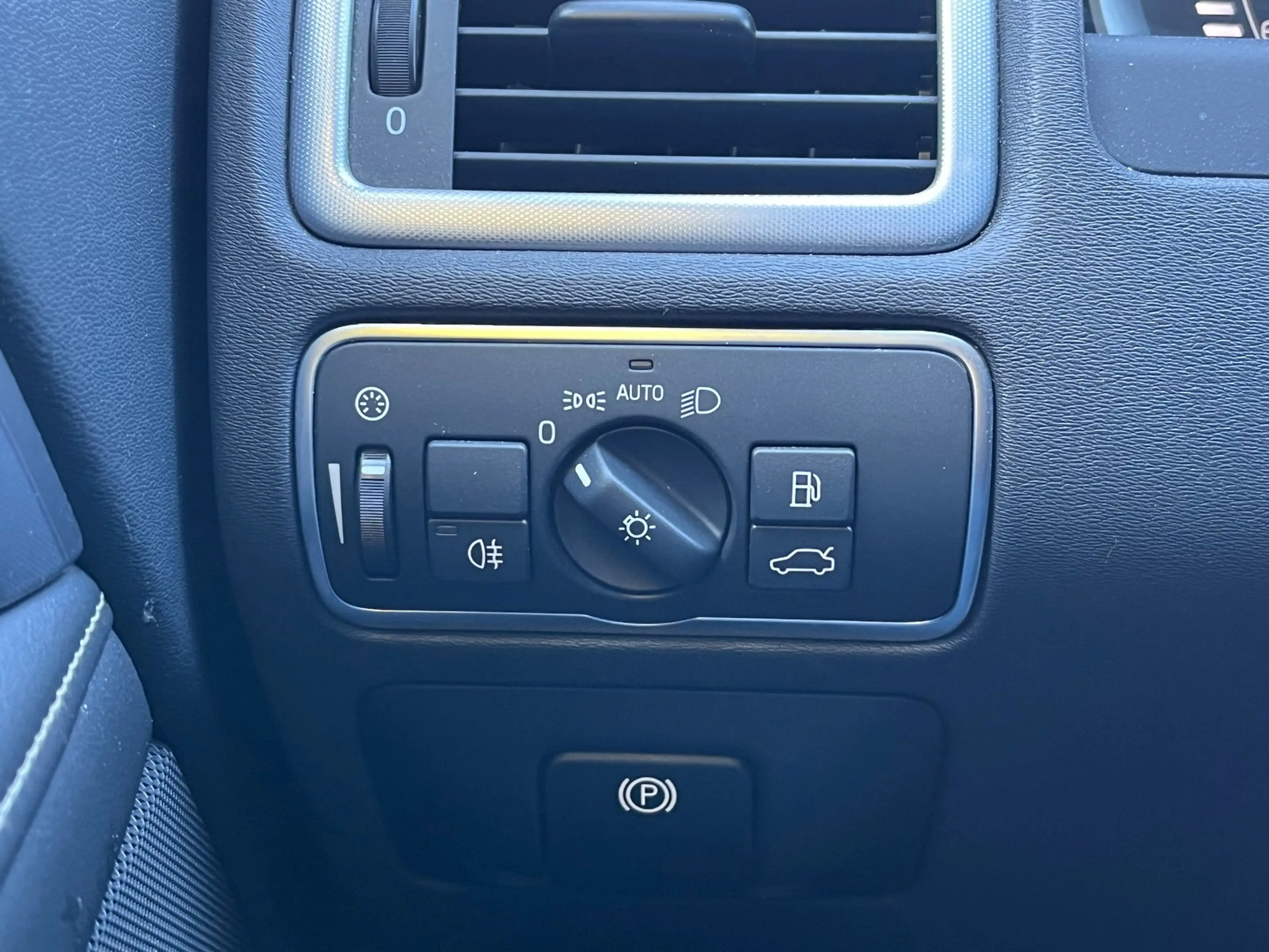 Volvo V70 2.0 D3 Dynamic Edition|Trekhaak — photo 21