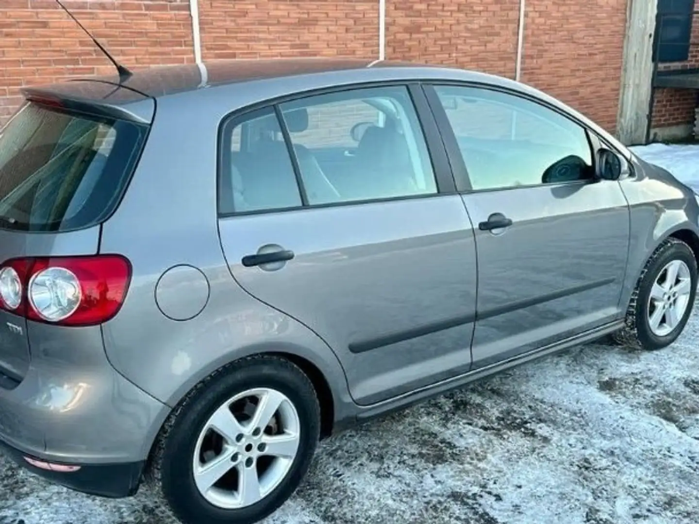 Volkswagen Golf Plus 1.9 TDI 105 FAP Confortline - 2