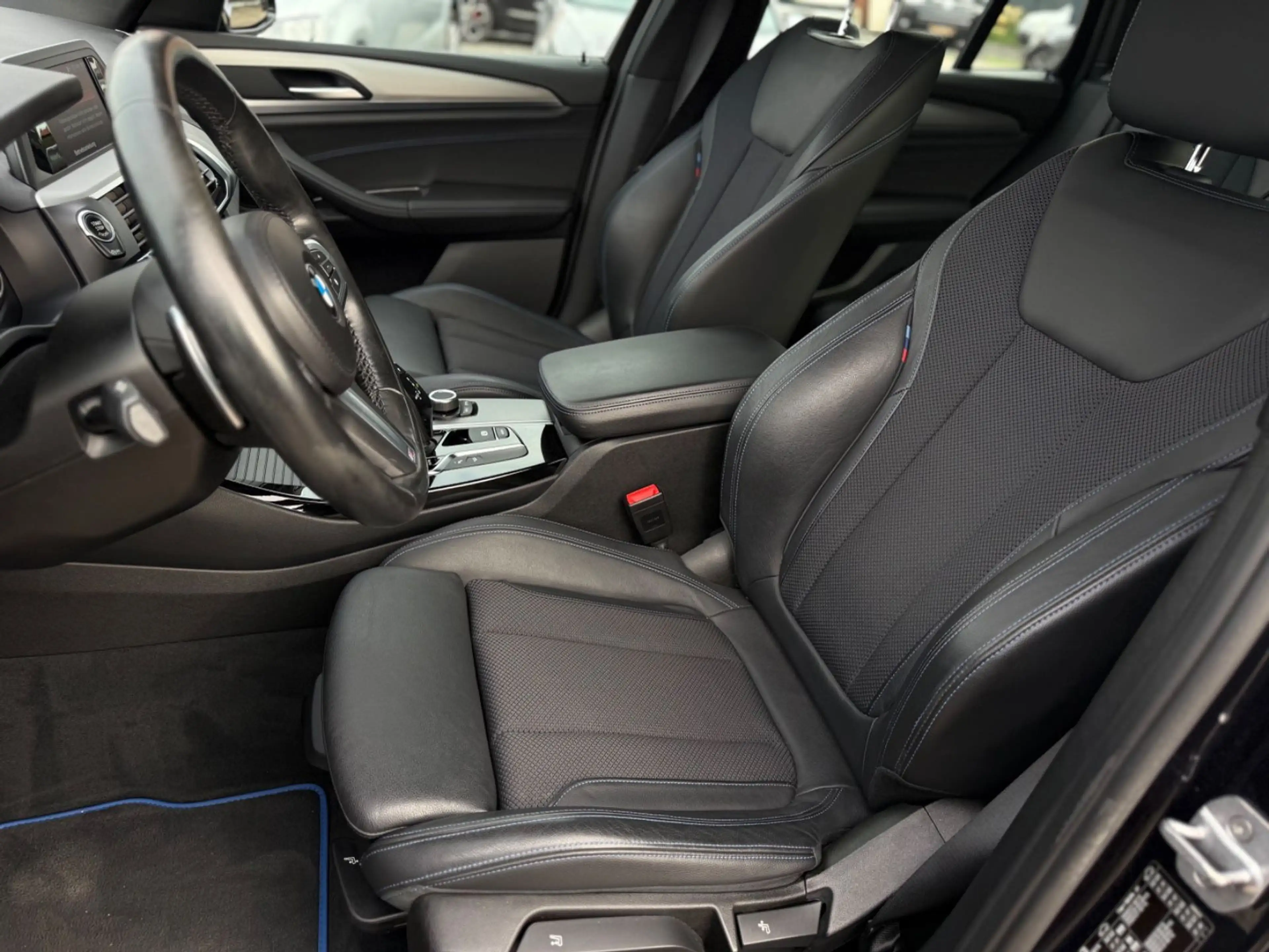 BMW X3 xDrive 20 i M Sport 1.Hand LED Garantie — photo 11