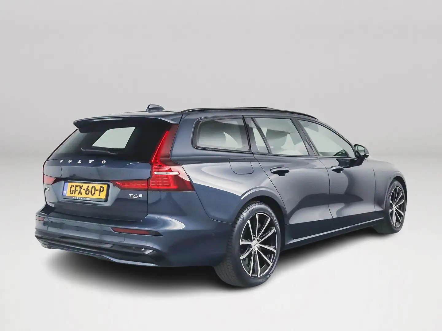 Volvo V60 T6 Aut. Plug-in hybrid AWD Plus Dark | Panoramadak Bleu - 2