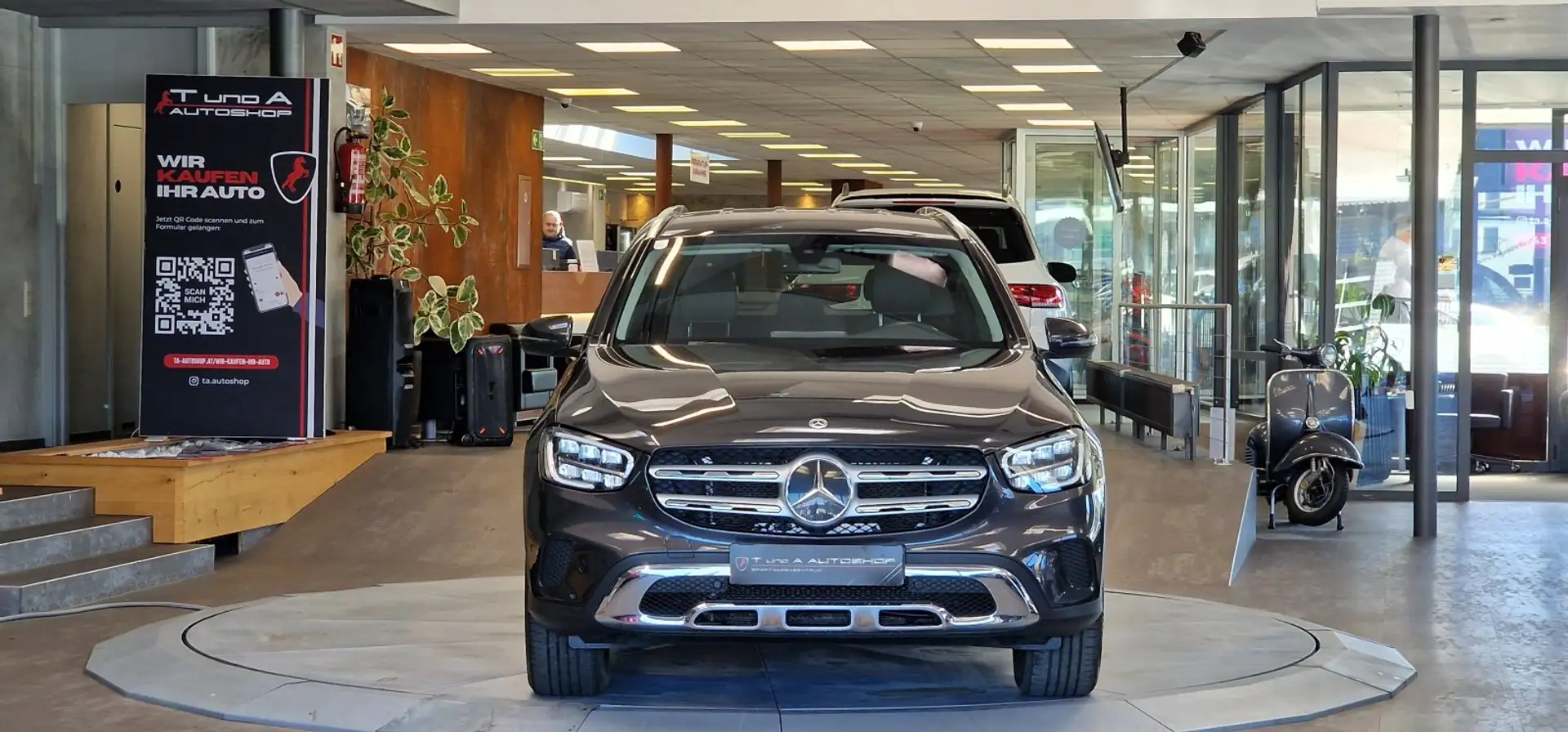 Mercedes-Benz GLC 300 de 4Matic 2-Hand Aut. *AHK*Spiegel-Paket*Kamera*Na Grau - 2