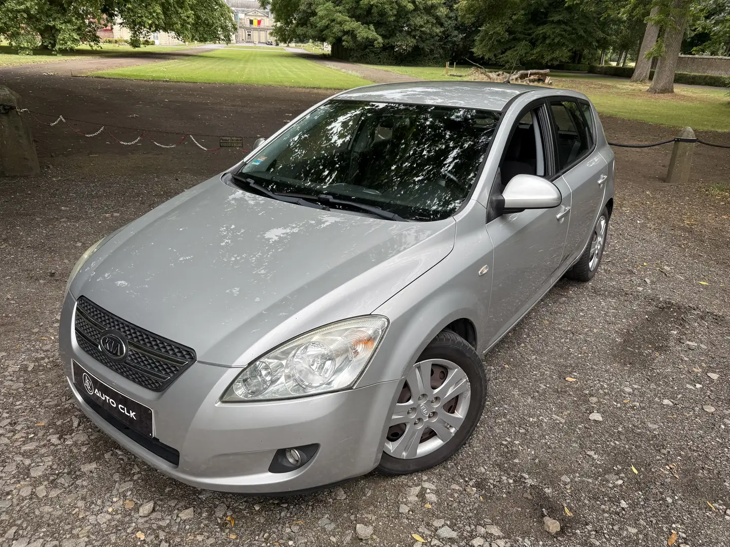 Kia Ceed / cee'd Cee'D 1.6 Turbo CRDi  2009 5P Airco USB 1er Main! Gris - 1