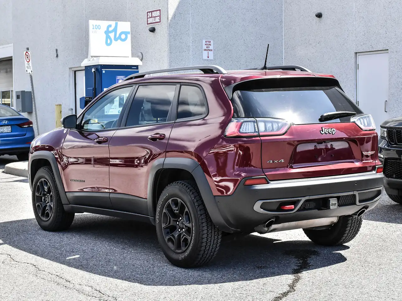 Jeep Cherokee снимка Jeep Cherokee