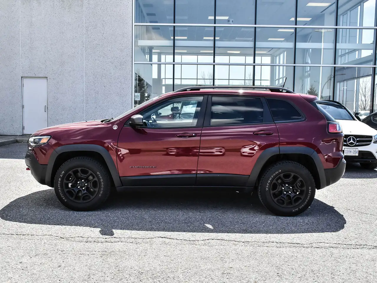 Jeep Cherokee снимка Jeep Cherokee
