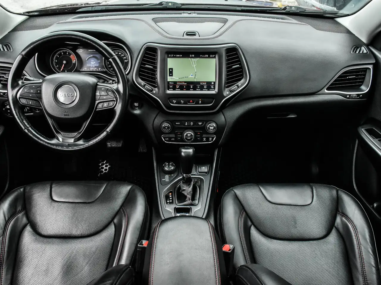 Jeep Cherokee снимка Jeep Cherokee