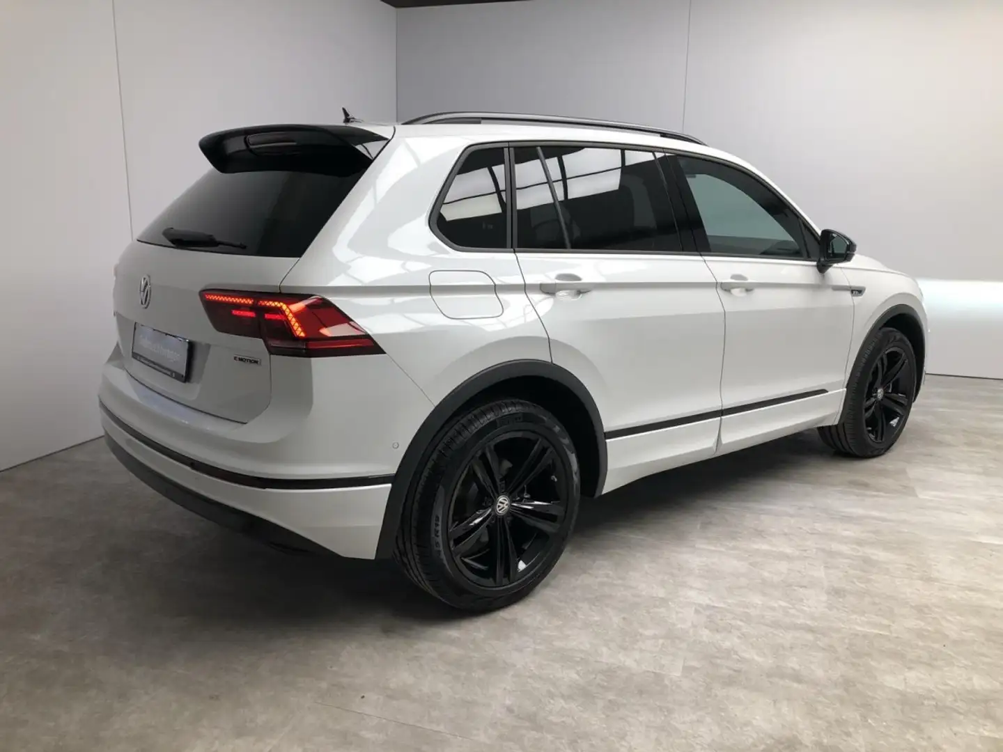 Volkswagen Tiguan 2.0 TDI DSG Highline 4Motion R-line Klima Navi Blanco - 2