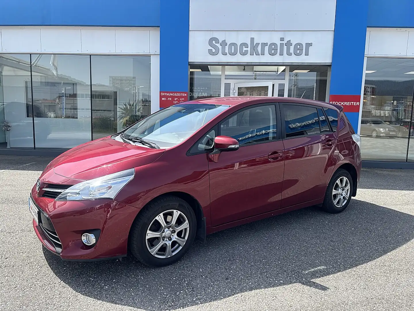 Toyota Verso 1,6 D-4D Edition 45*AHK*Spurh.*Navi*Freisp.* Rot - 1