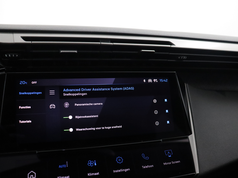 Peugeot 408 1.6 HYbrid Allure 180 EAT8 — photo 24