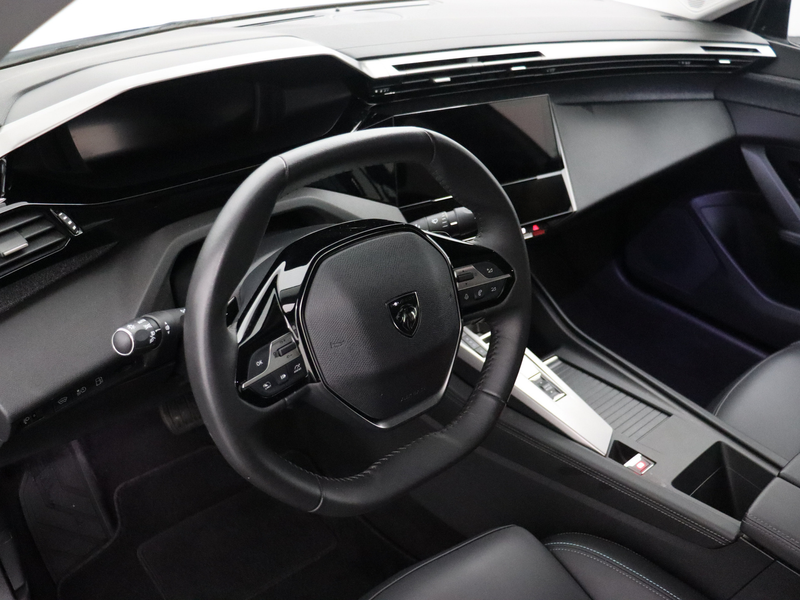 Peugeot 408 1.6 HYbrid Allure 180 EAT8 — photo 12