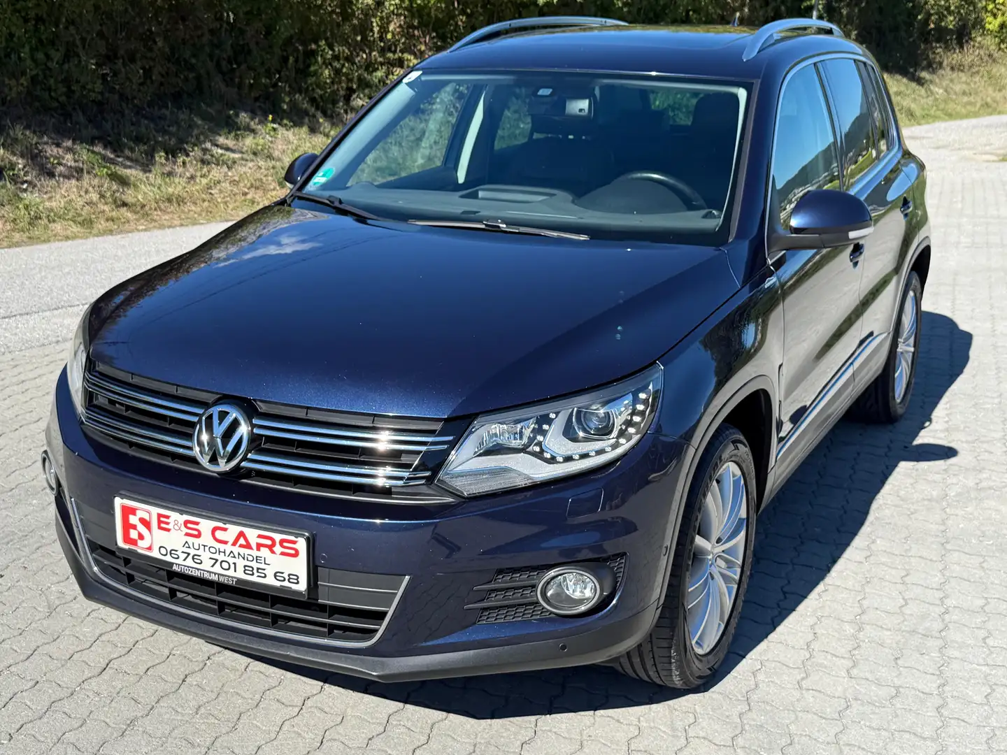 Volkswagen Tiguan 2.0 TDI 4Motion Sport&Style V-Line Blau - 1