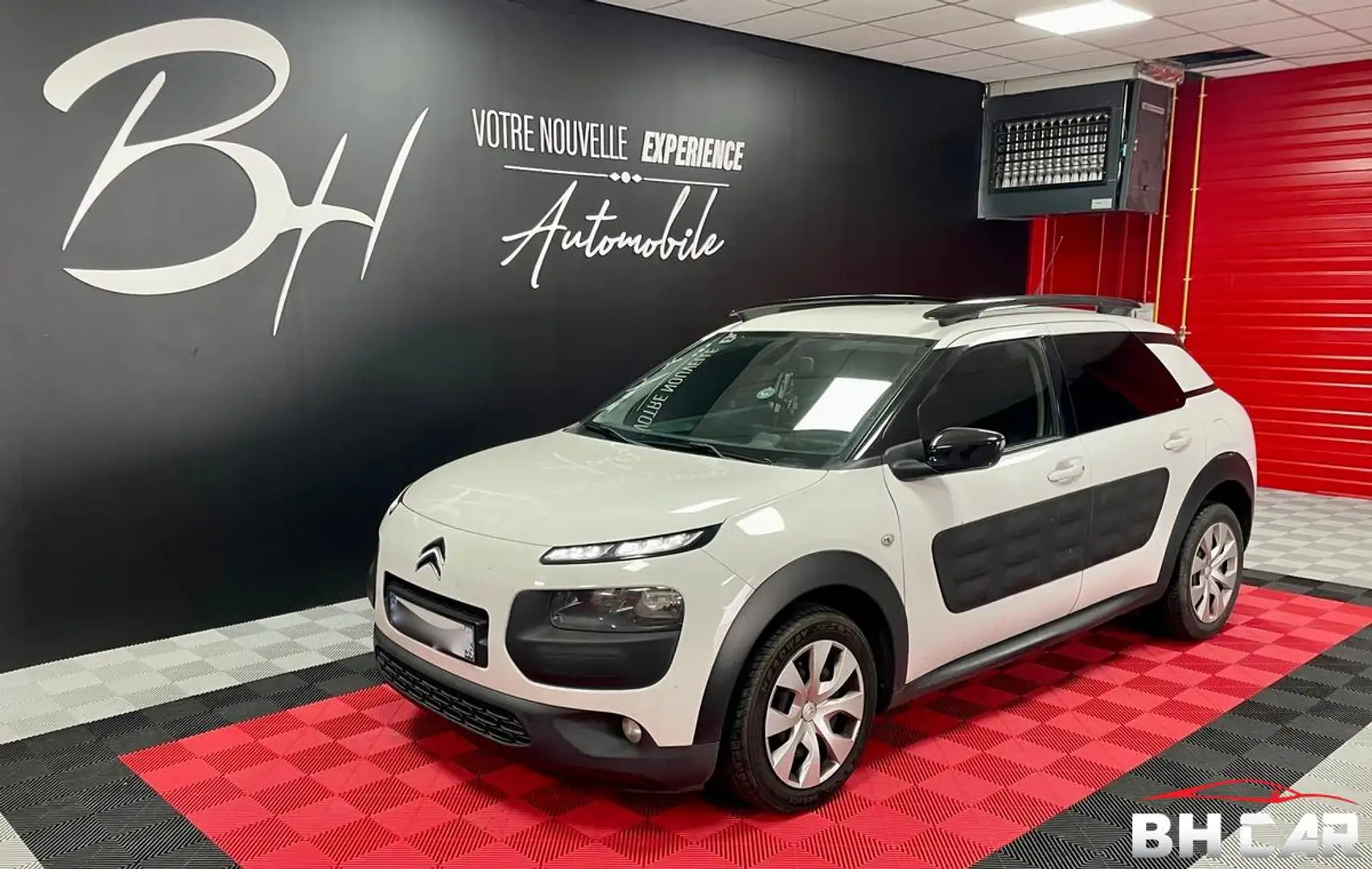 Citroen C4 Cactus 1.2 ptec 12V 82CV Blanc - 1
