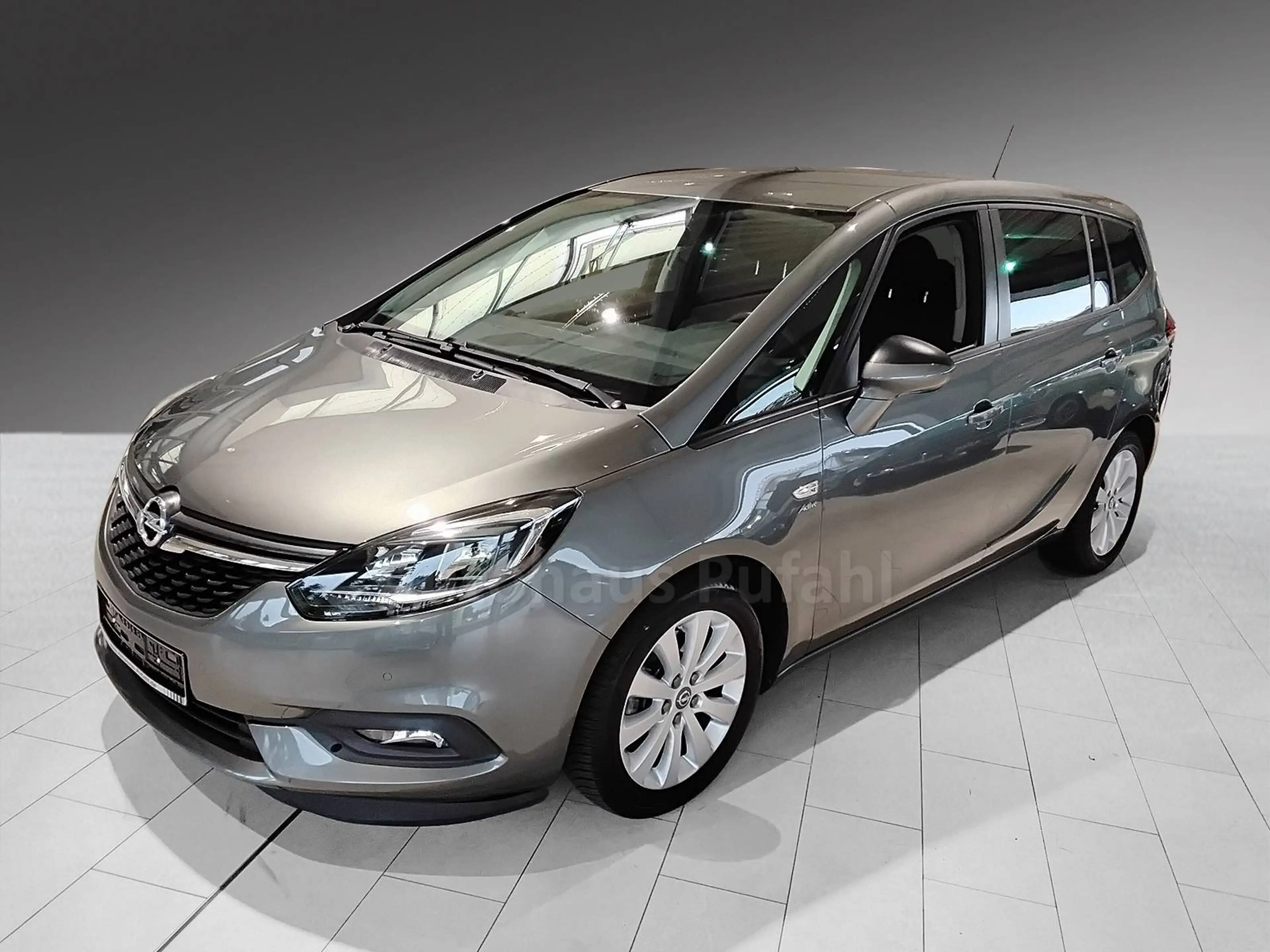 Opel Zafira Tourer wenig KM vom Opel Partner — photo 2