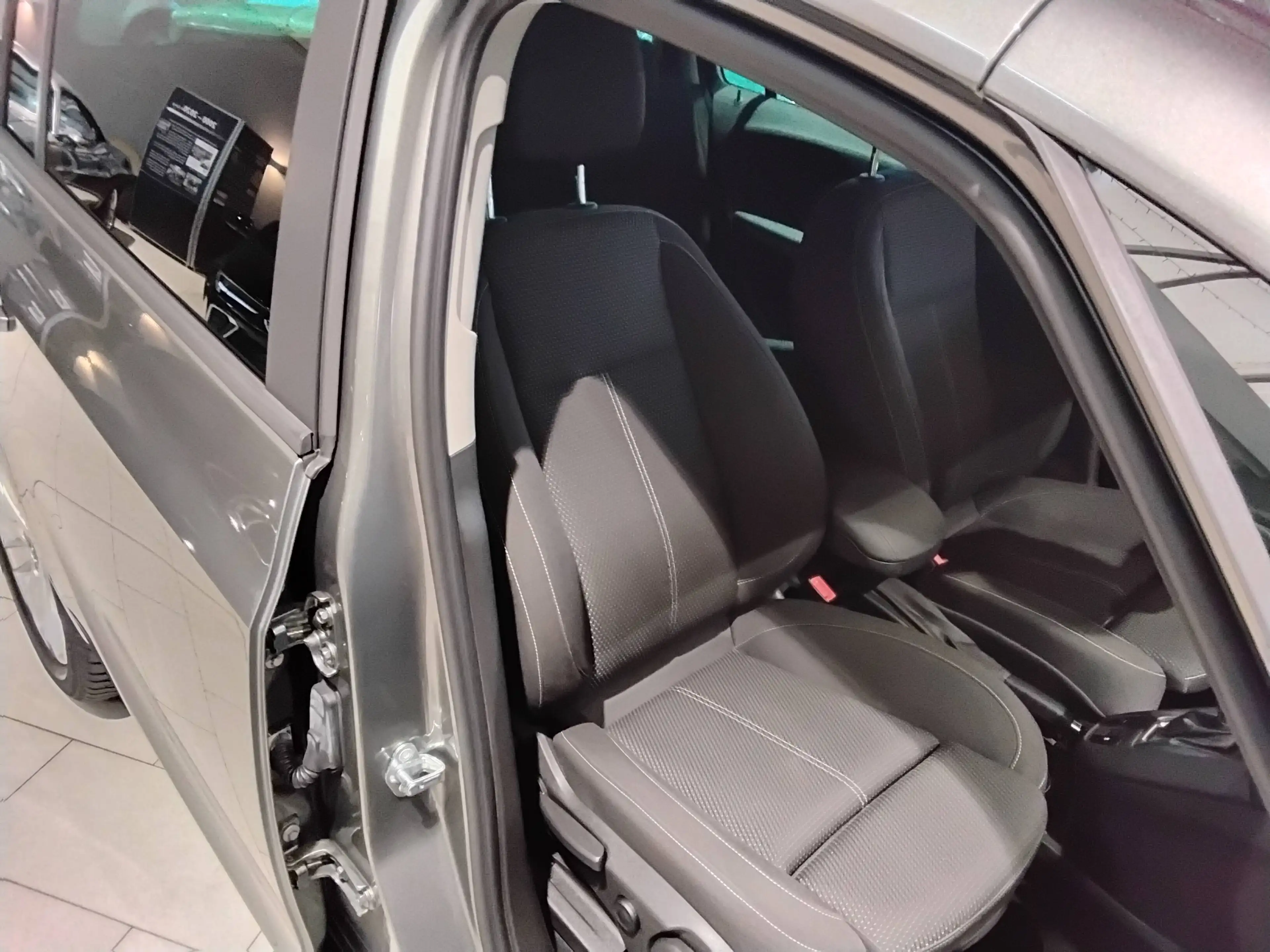 Opel Zafira Tourer wenig KM vom Opel Partner — photo 15