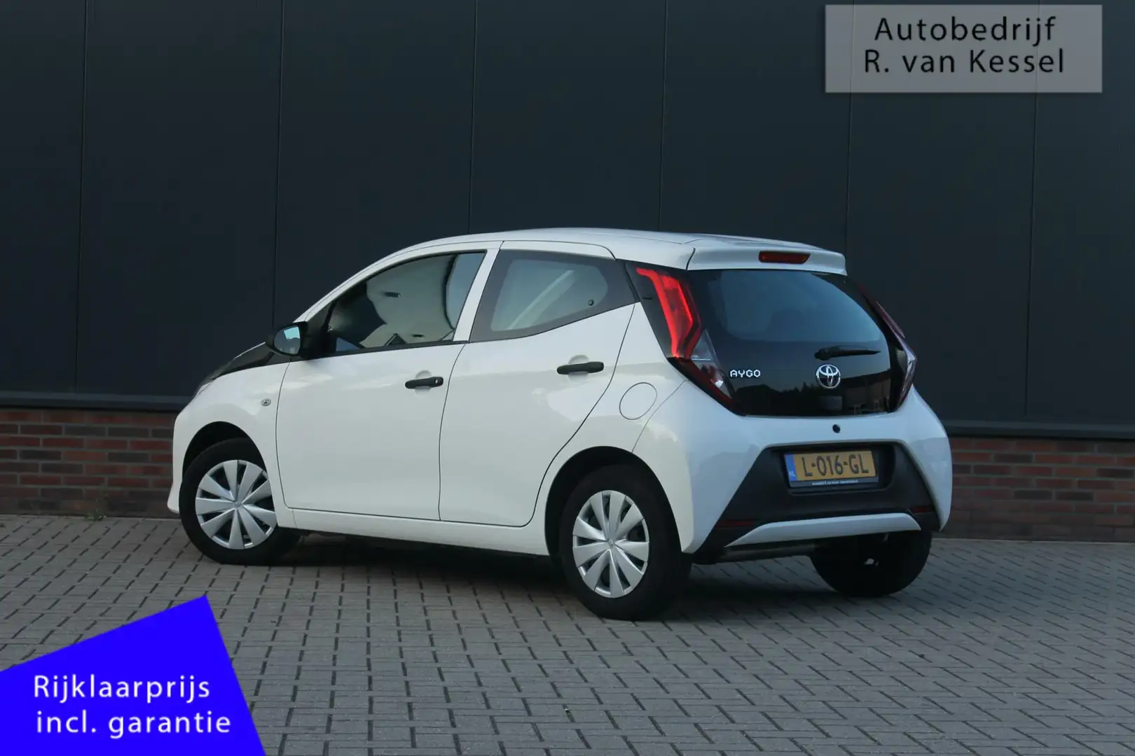 Toyota Aygo 1.0 VVT-i x-fun I 1 Eig. I DAB + Bluetooth I NL-au White - 2