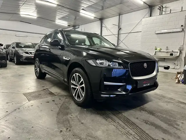 Jaguar F-Pace F-Pace 2.0 D AWD R-Sport (EU6.2)