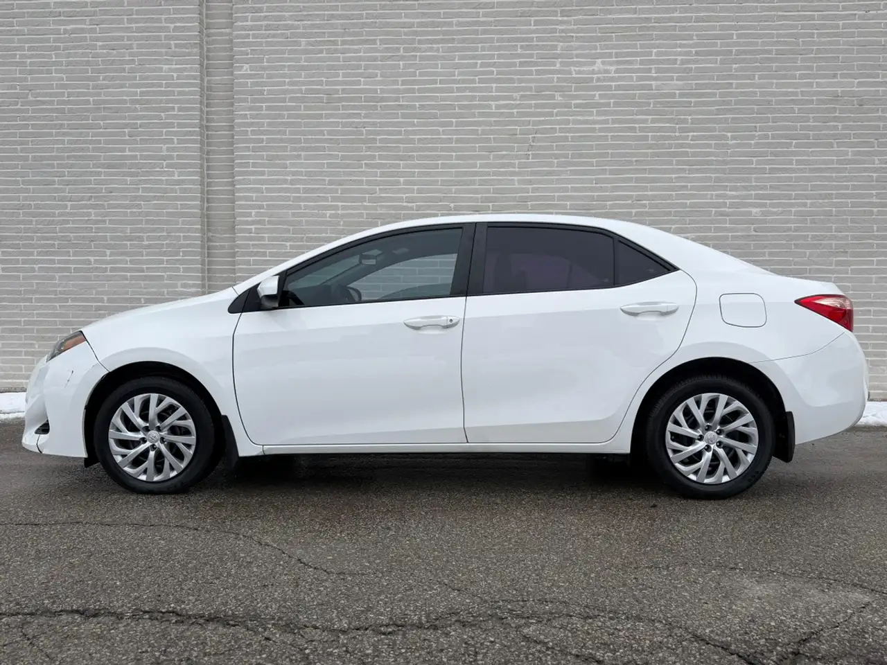 Toyota Corolla снимка Toyota Corolla