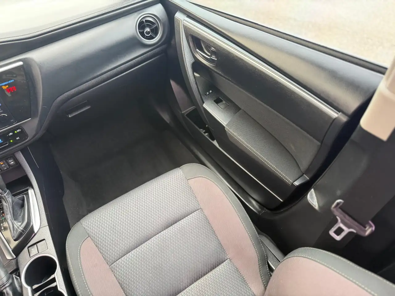 Toyota Corolla снимка Toyota Corolla